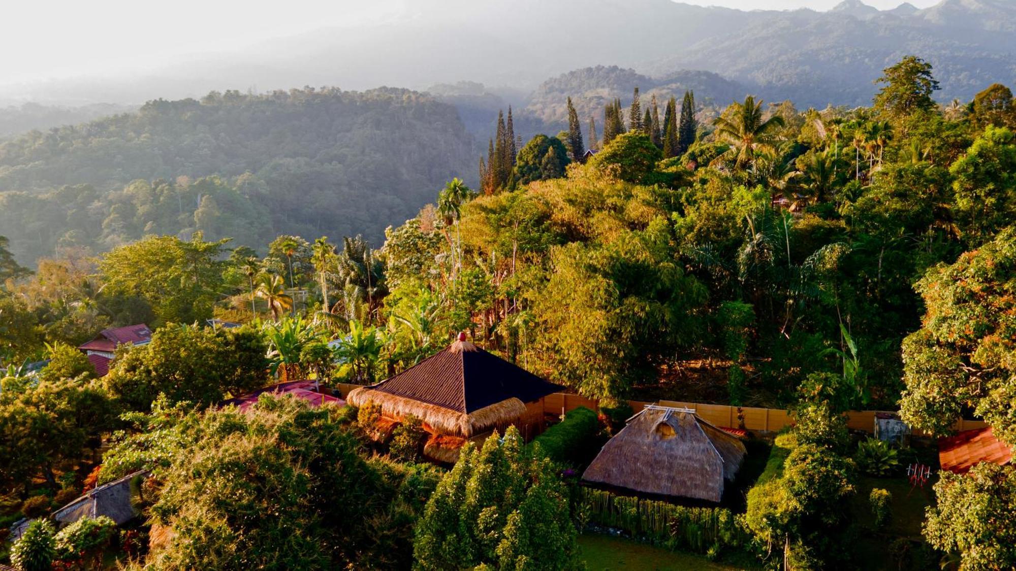 Rinjani Lighthouse Hotell Senaru Exteriör bild